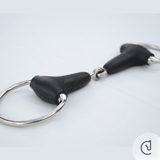 Filete-articulado-caballo-ecuestre-%E2%80%93-36 (1).jpg__PID:683d8173-4593-4be7-8cf3-50804b93e02e